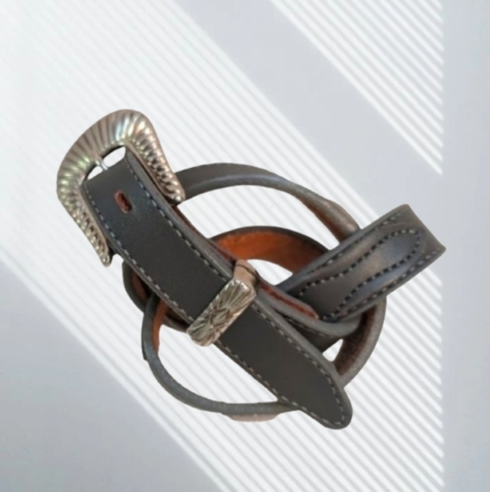 Nocona Belt Co. Gray LEATHER Silver Conchos SZ 28 Belt